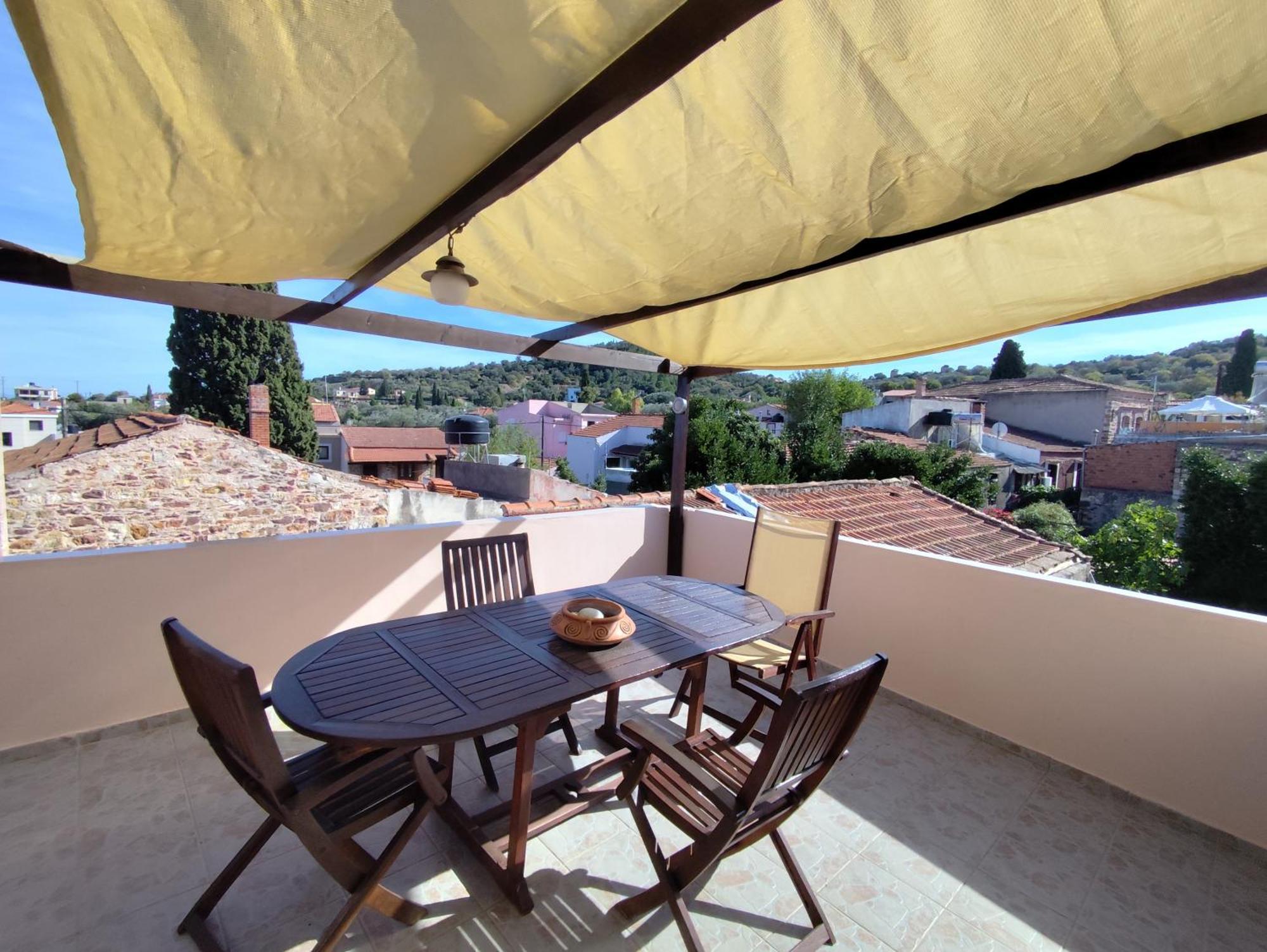 Life Apartment Neochori (Chios)